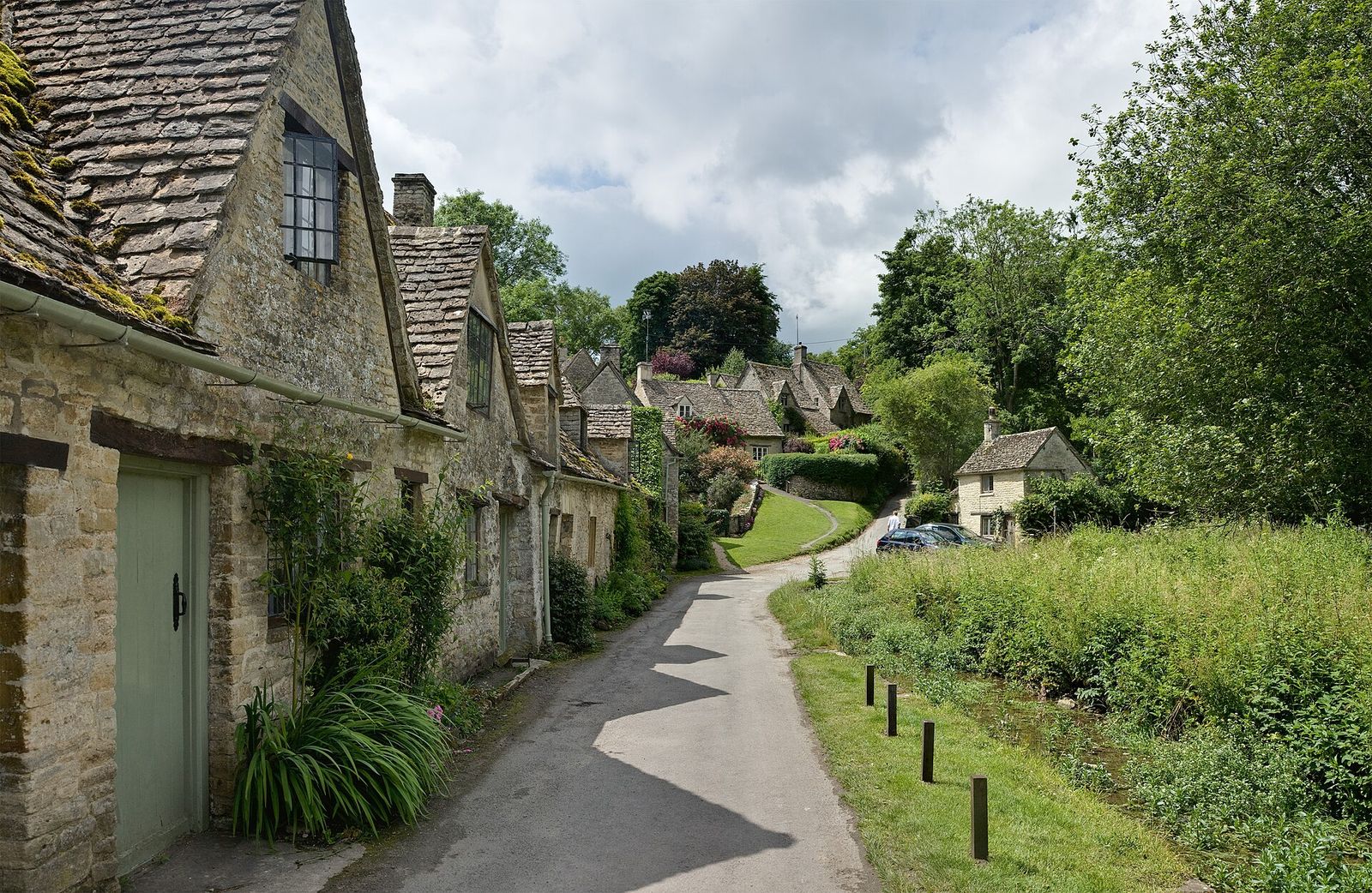 Casitas en el pueblo de Bibury, en los Cotswolds