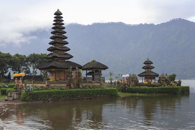 Bali’deki Ulun Danu Beratan Tapınağı